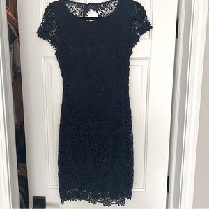 Lulu’s Navy Blue Lace Key Hole Back dress
